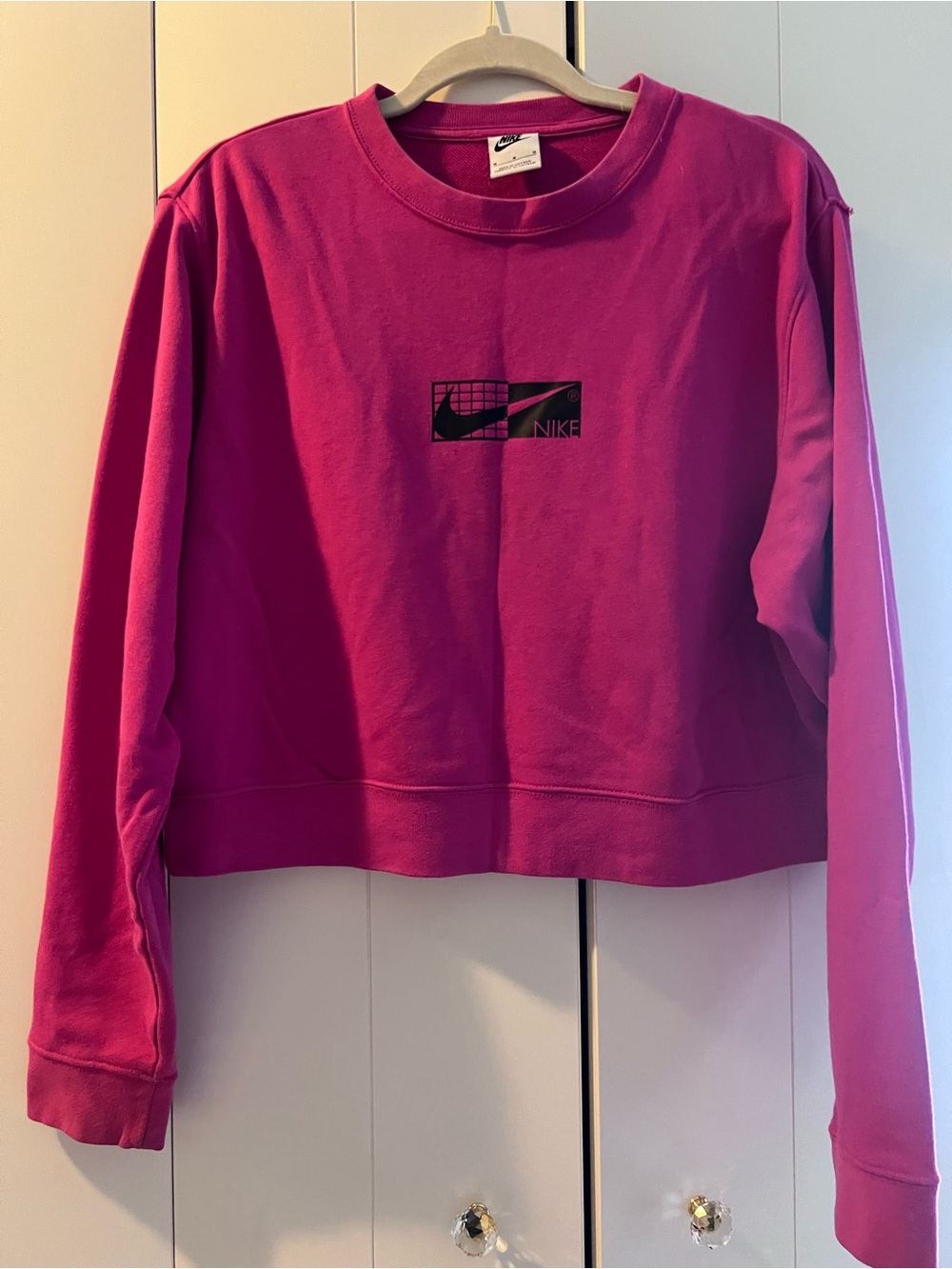 Nike Women's Bright Fuchsia Cropped Crewneck Sweatshirt